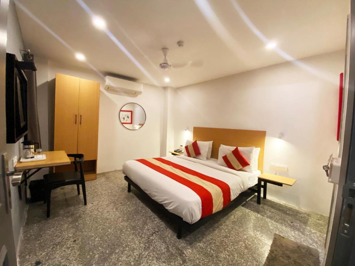 Hotel Golden Saffron By Qotel-Punjabi Bagh New Delhi Exterior foto