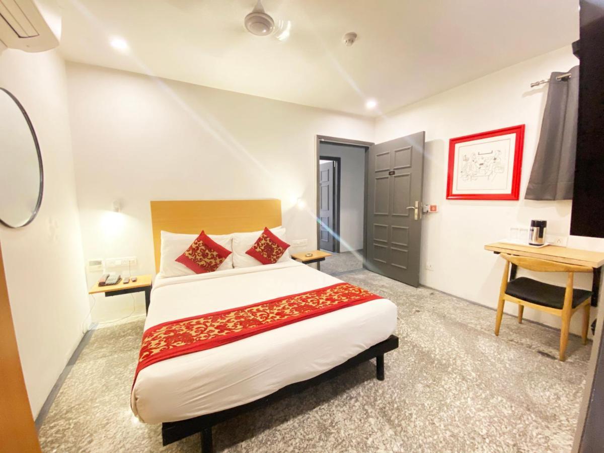Hotel Golden Saffron By Qotel-Punjabi Bagh New Delhi Exterior foto