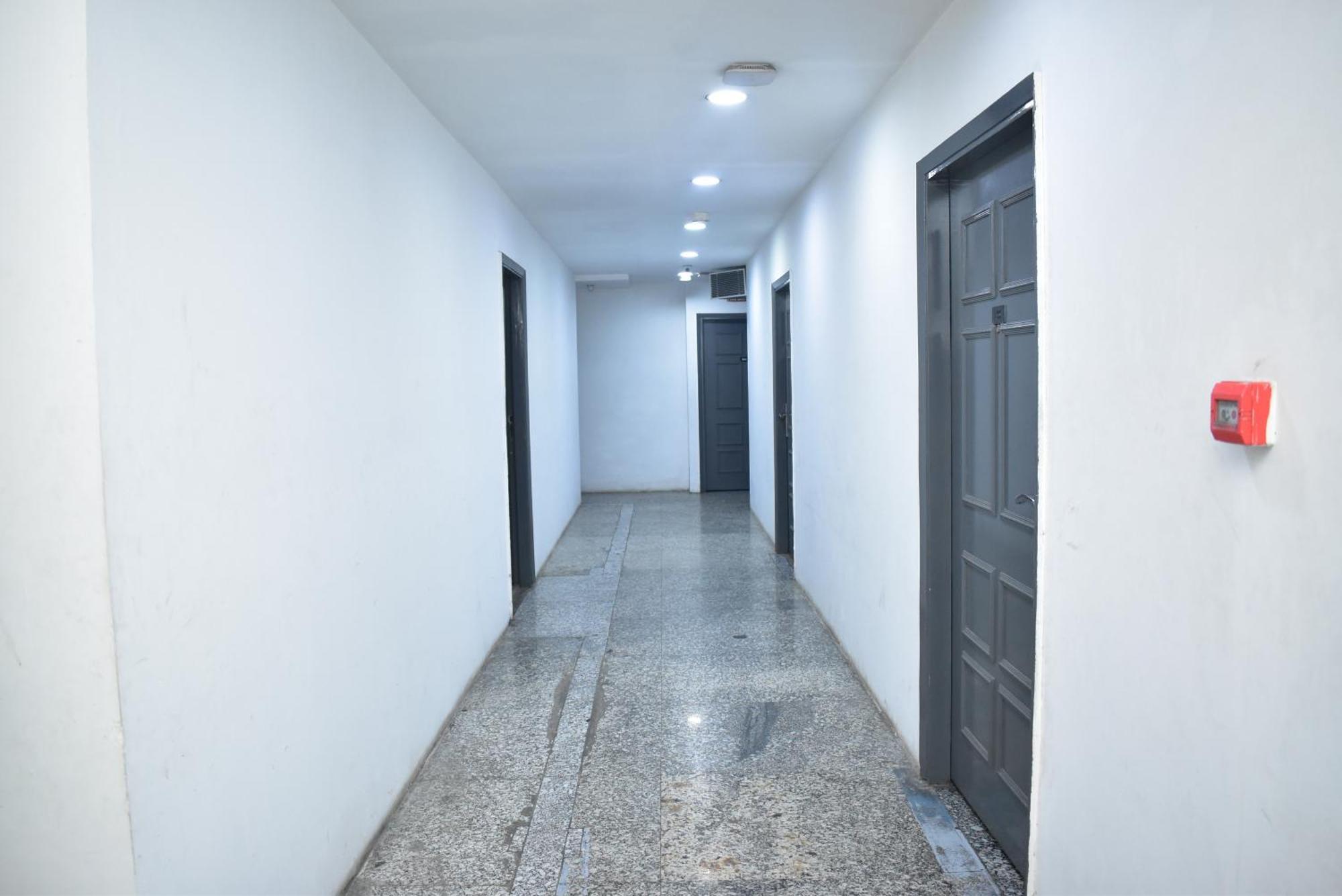 Hotel Golden Saffron By Qotel-Punjabi Bagh New Delhi Exterior foto