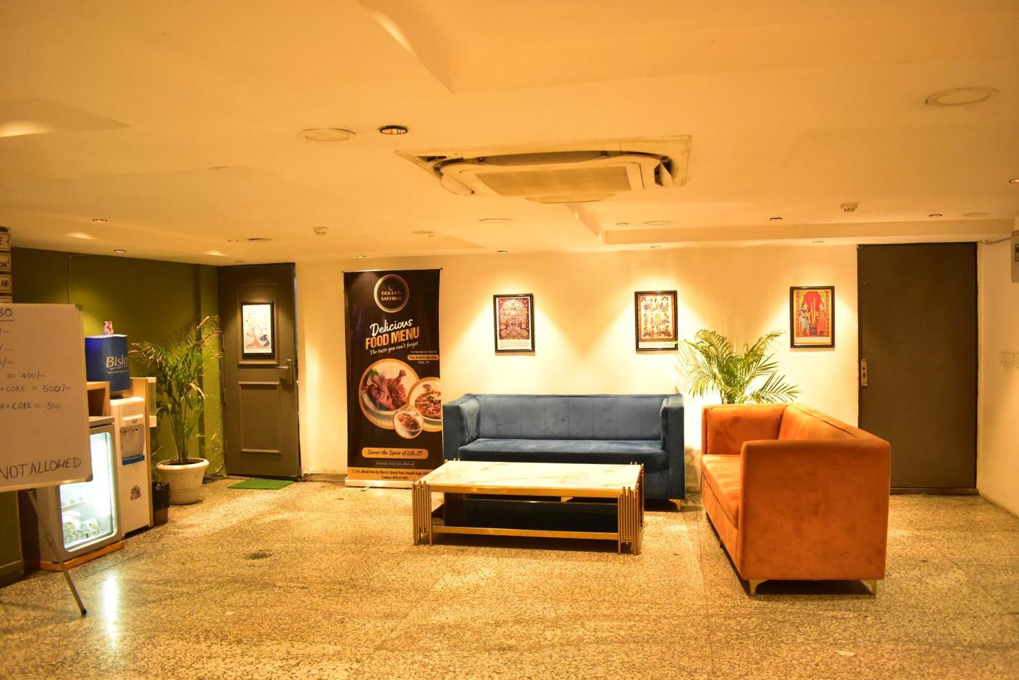 Hotel Golden Saffron By Qotel-Punjabi Bagh New Delhi Exterior foto