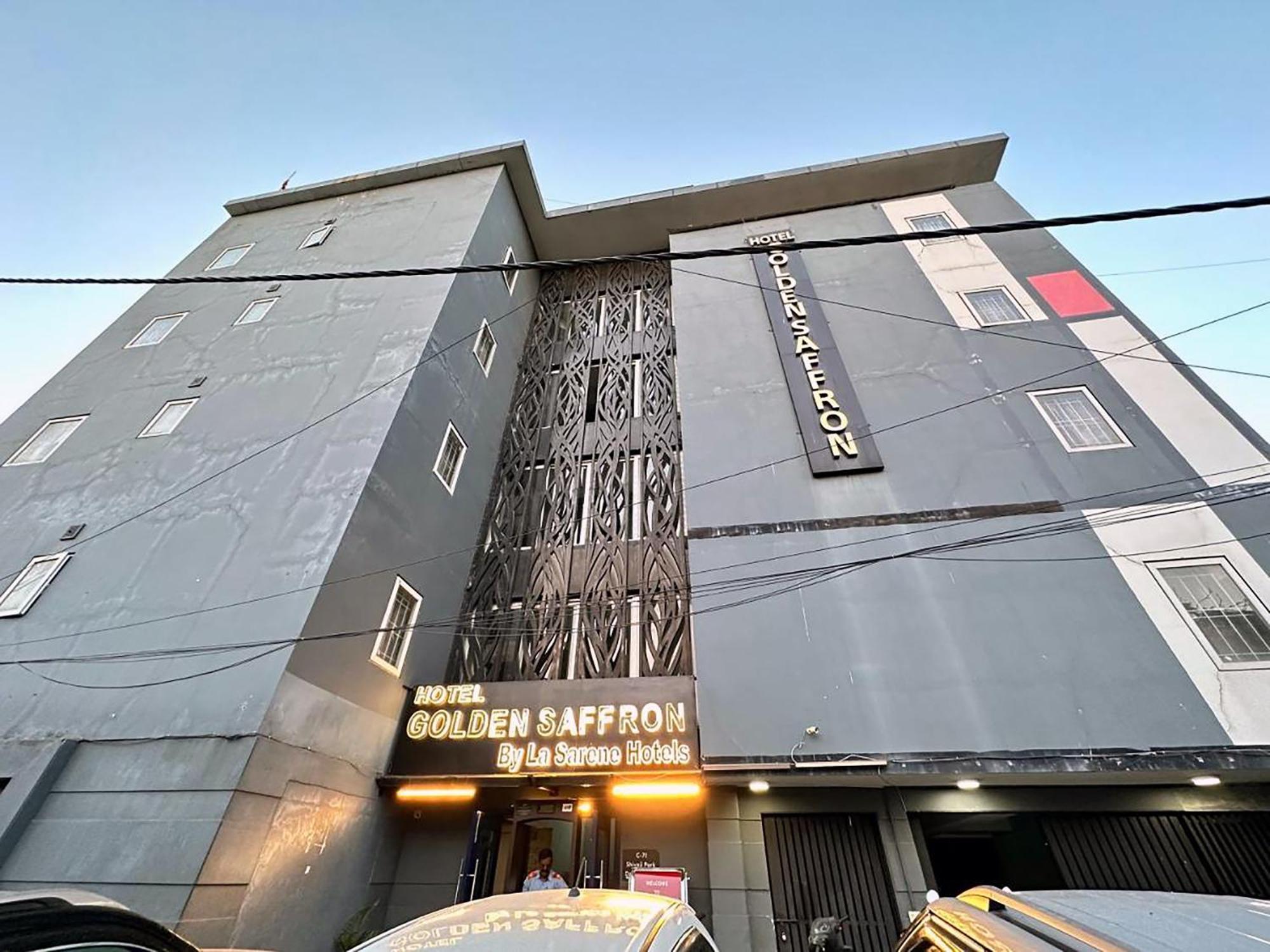 Hotel Golden Saffron By Qotel-Punjabi Bagh New Delhi Exterior foto