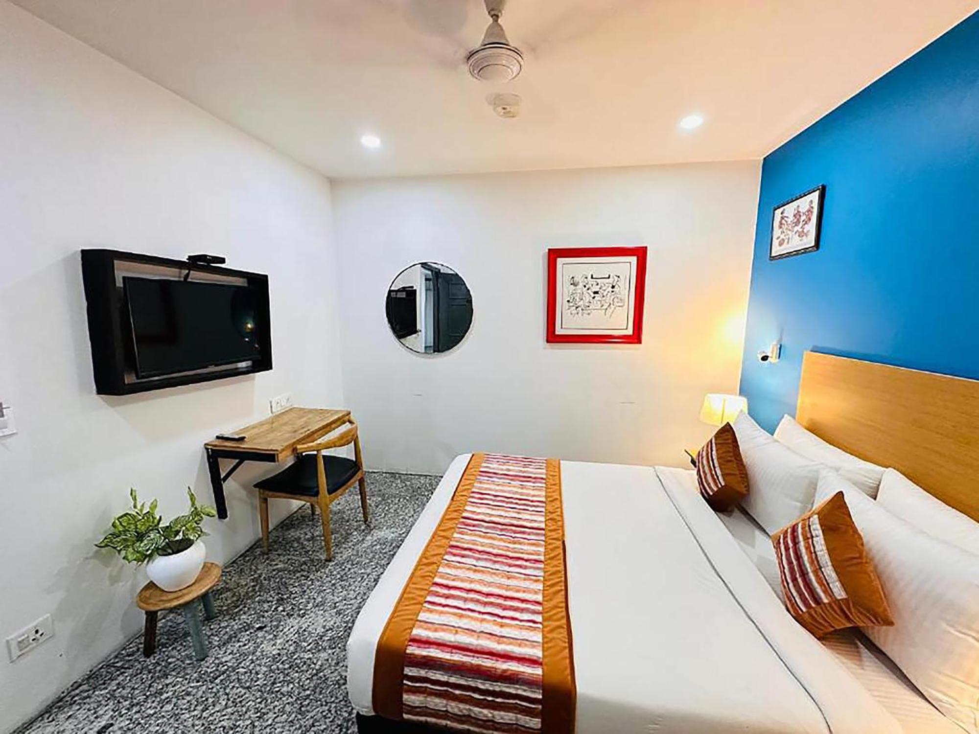 Hotel Golden Saffron By Qotel-Punjabi Bagh New Delhi Exterior foto