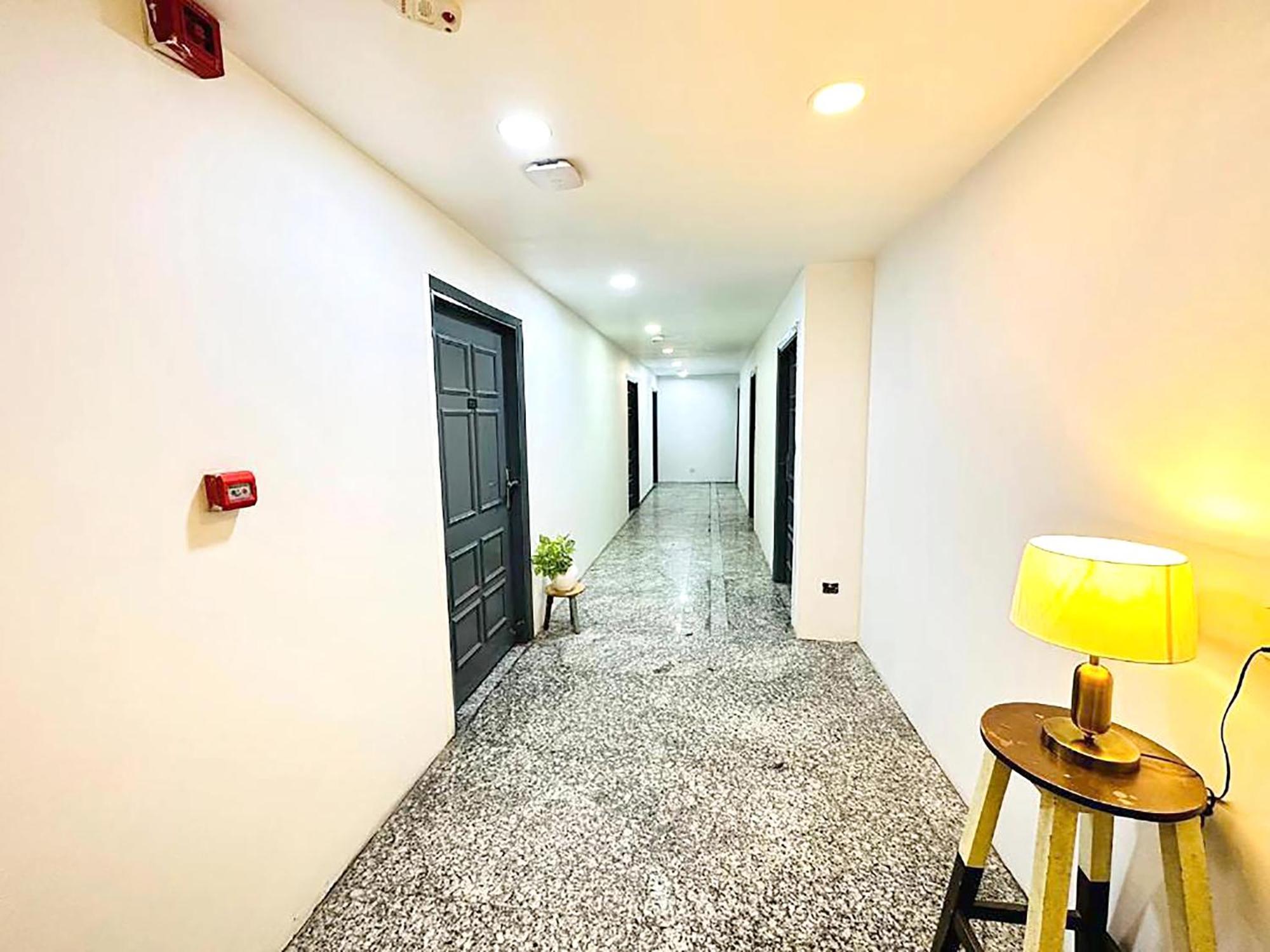 Hotel Golden Saffron By Qotel-Punjabi Bagh New Delhi Exterior foto
