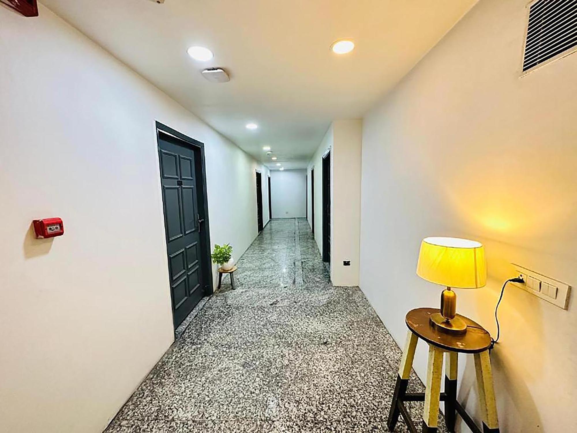 Hotel Golden Saffron By Qotel-Punjabi Bagh New Delhi Exterior foto
